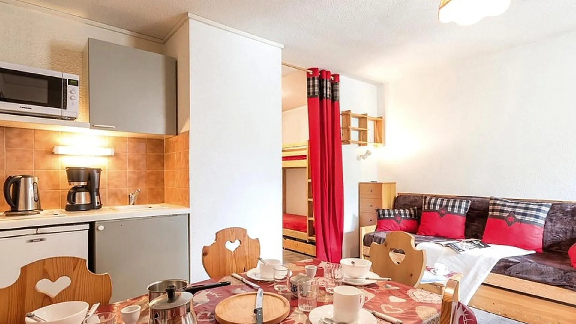 דירה סן-מרטין-דה-בלוויל Appartement 2 Pieces Avec Balcon, Depart Ski Aux Pieds, 4 Pers., Quartier Anime Des Bruyeres - Fr-1-344-834 צרפת